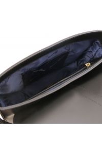 Γυναικεία τσάντα ώμου δερμάτινη Nausica Μαύρο Tuscany Leather