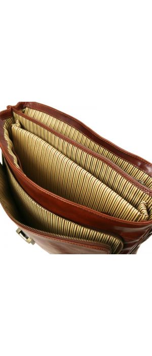 Επαγγελματική Τσάντα Δερμάτινη Alessandria με Smart Connect 15.6 ίντσες Tuscany Leather TL142067 Καφέ